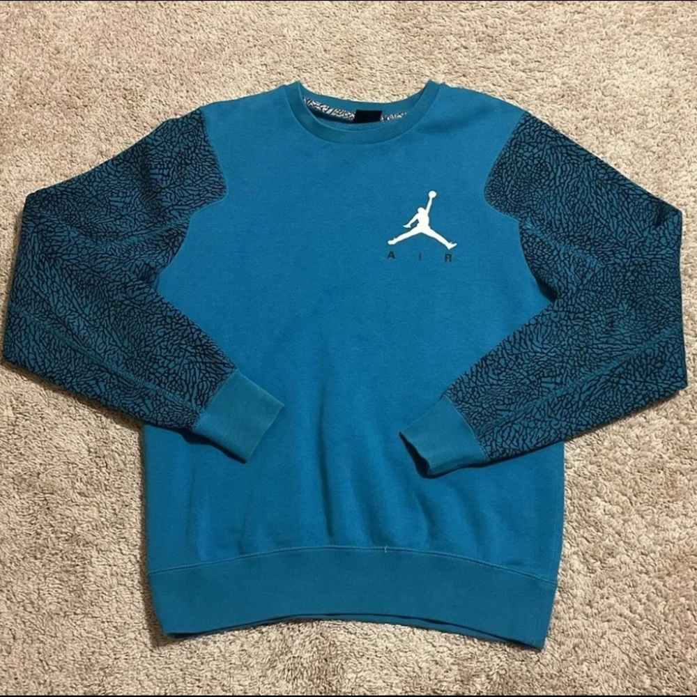 Men’s Nike Jumpman Jordan Blue Long Sleeve Shirt Elephant Print Medium